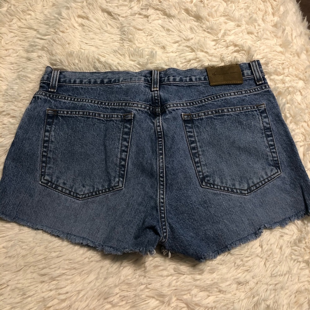Vintage Y2K Women’s Calvin Klein Cut Off Jean Denim Shorts Medium Wash Size 12